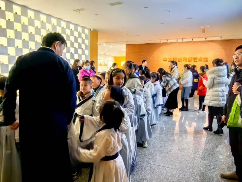 文化赋能：双柏县魔创文旅挖掘城市文化资源的实践探索